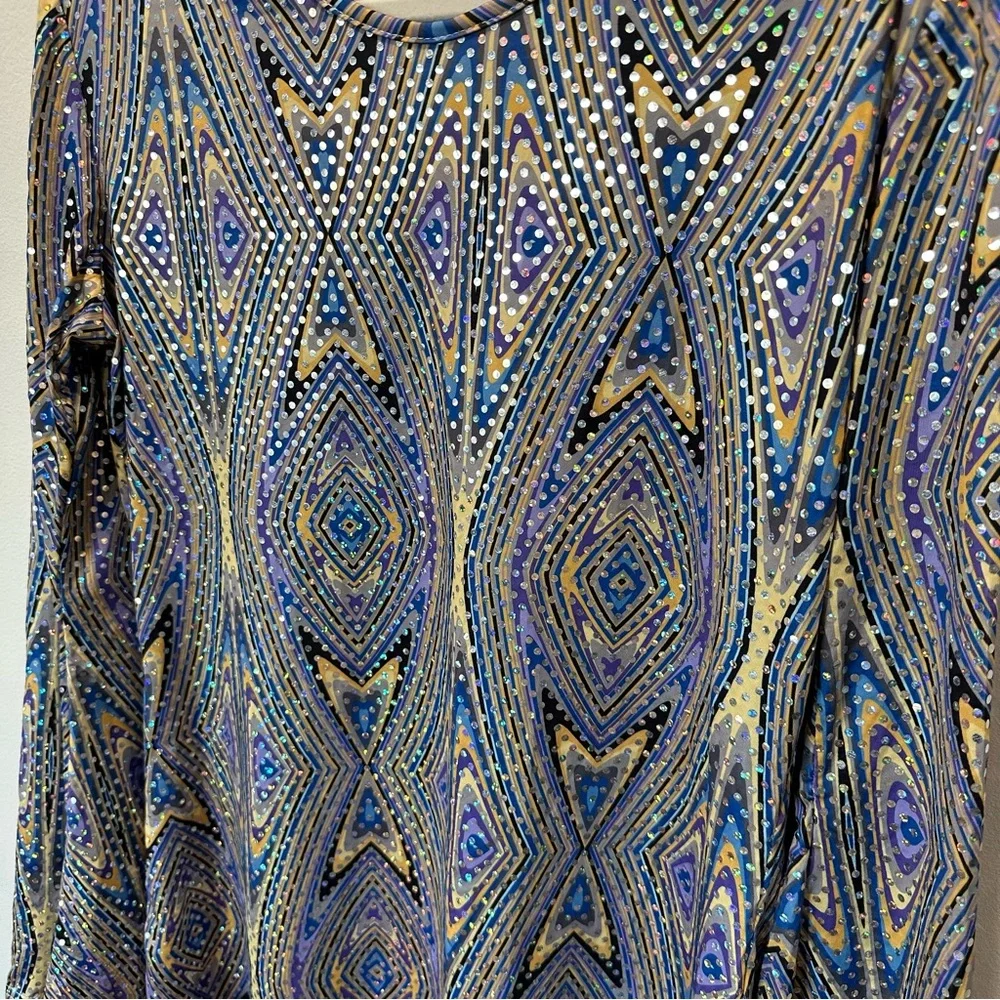 Geometric Patterned Mini Dress - Picture 3 of 10